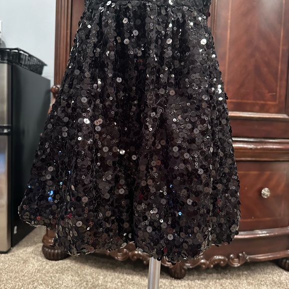 Children’s place Girl’s black sequin bubbled a line dress size 10 - Picture 3 of 5